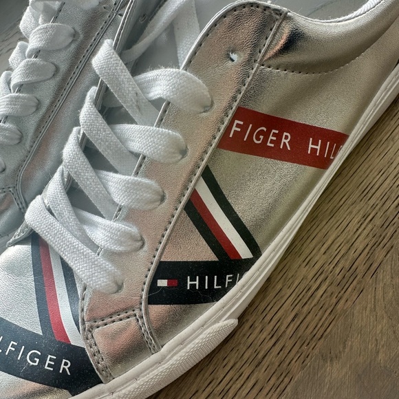 TOMMY HILFIGER Unisex Lace-Up Running Shoes - Picture 3 of 4